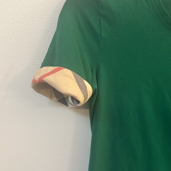 Burberry Women's T-Shirt - Size XS - Picture 3 of 4